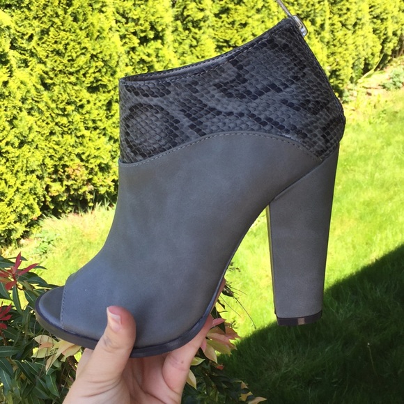 Michael Antonio Shoes - New gray animal print ankle boots